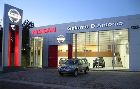 Nissan-Pilar